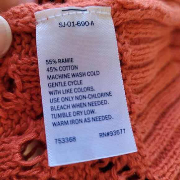 St. John's Bay woman's crochet knitted sweater size 1X - Picture 4 of 6